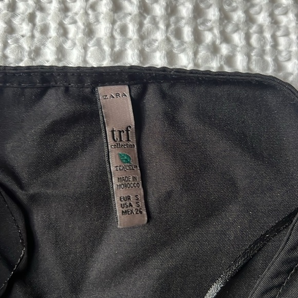 Zara black cropped front tie top - Picture 3 of 4